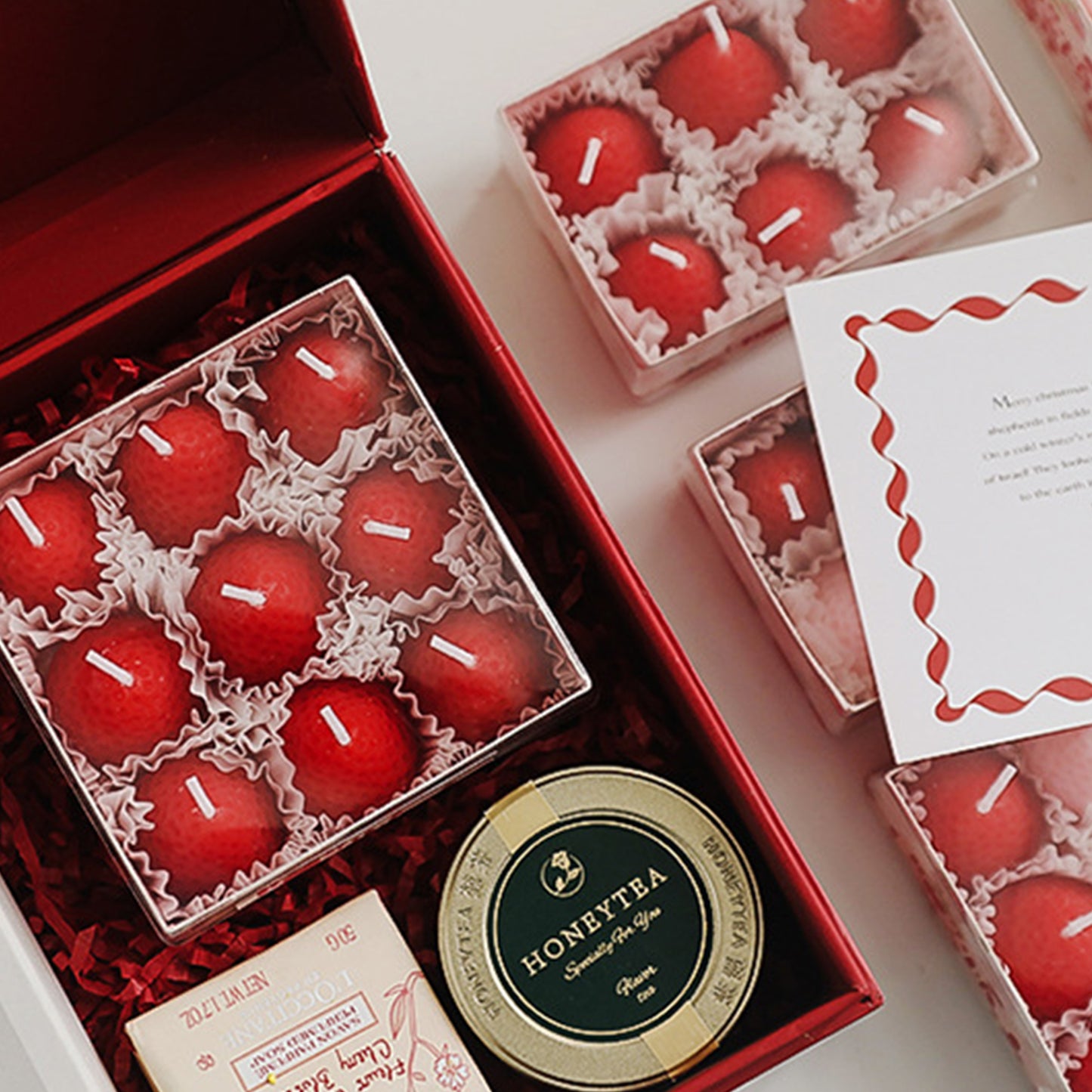 Adorable Strawberry Shape Aromatherapy Candle