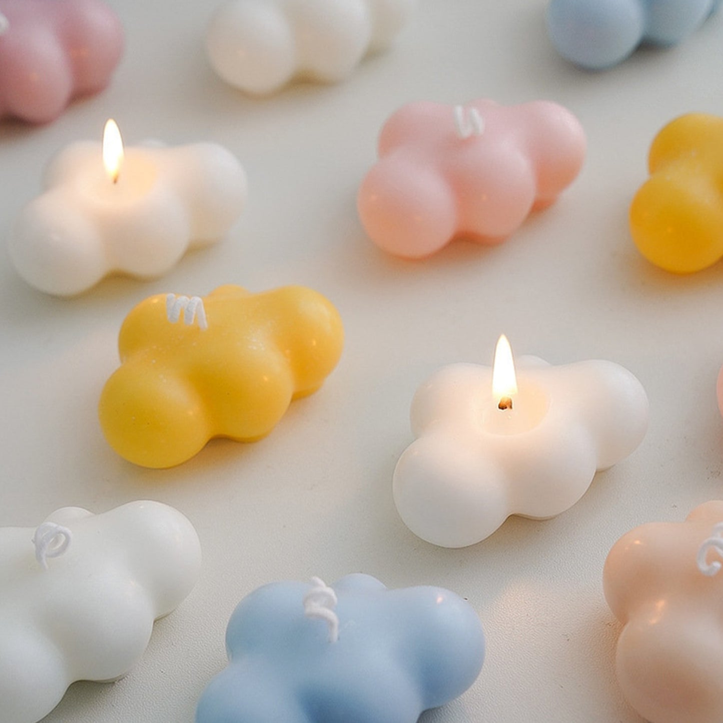 Romantic Cloud Shape Scented Candle