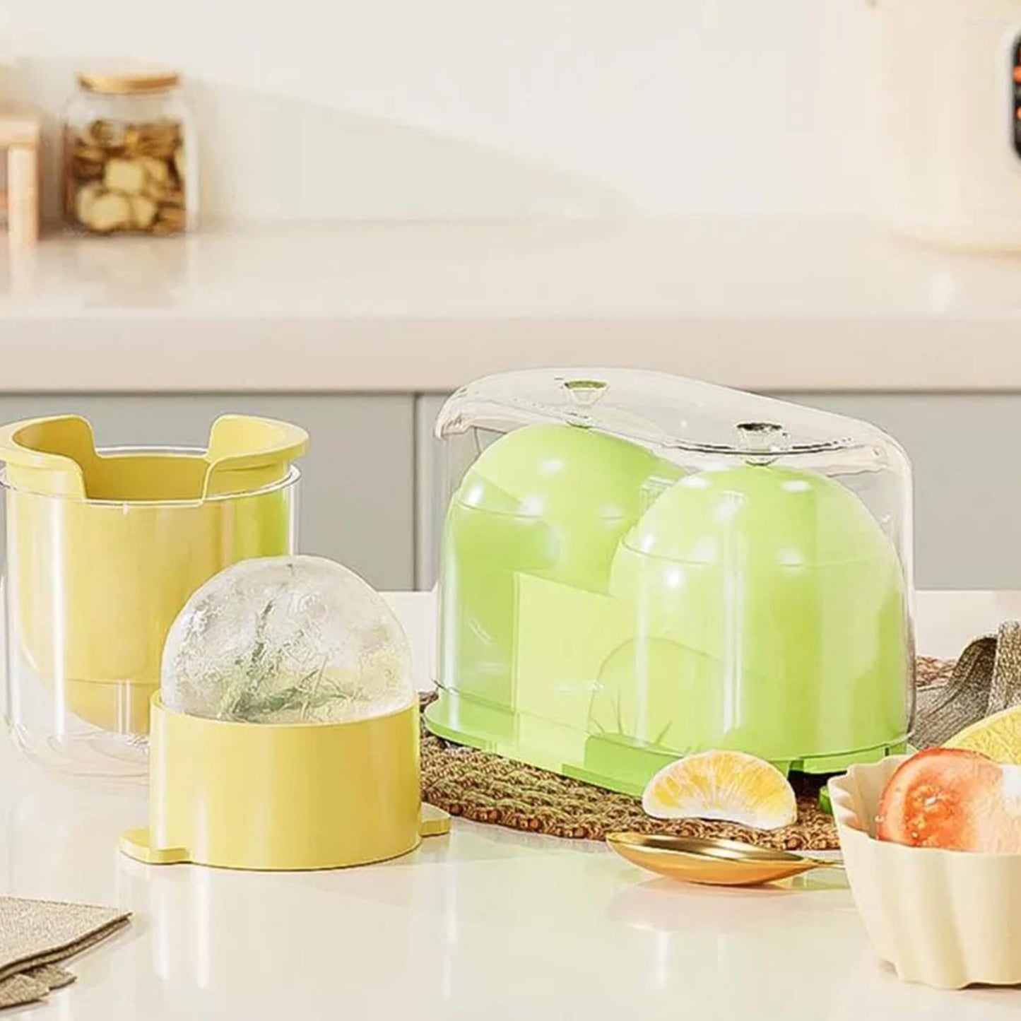 Dust-proof Ice Cube Mold with Lid for Easy Demoulding
