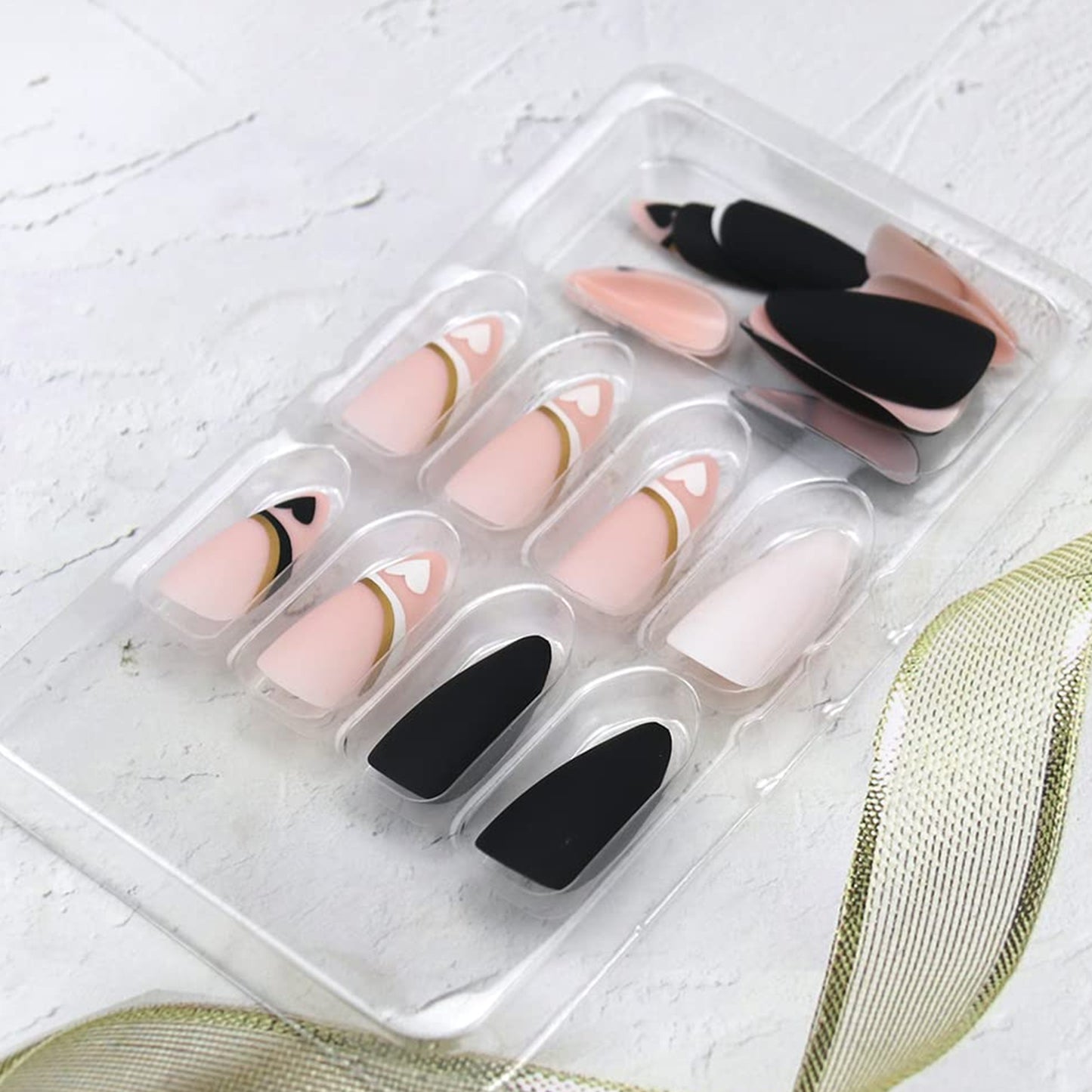 Heart Almond Medium Press-on Nails