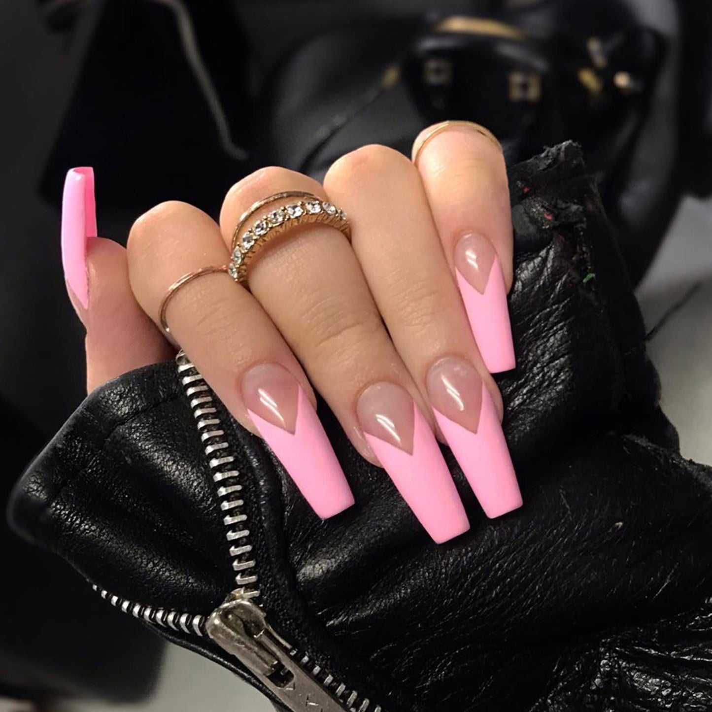 Elegant Pink French V Shape Long Press-on Nails