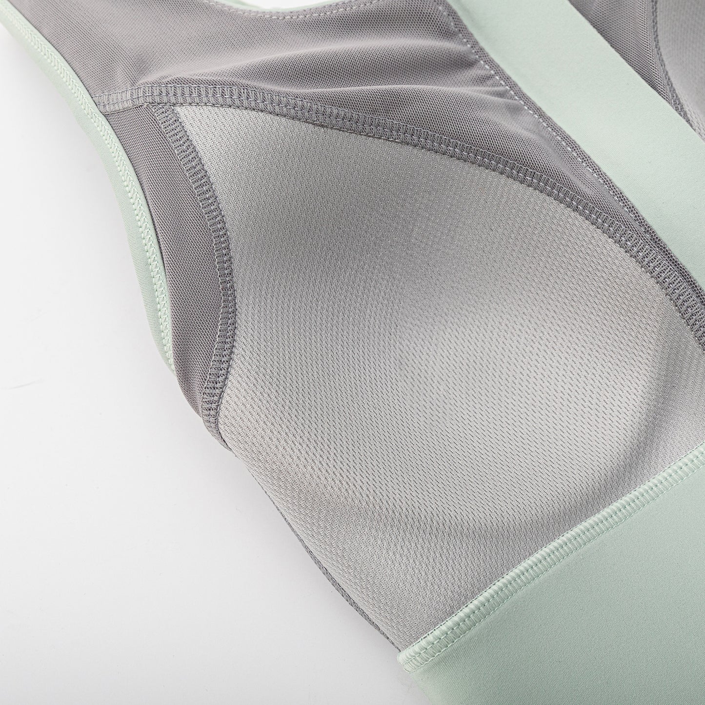 Women's Front-Zip Bra High Impact Full-Support.