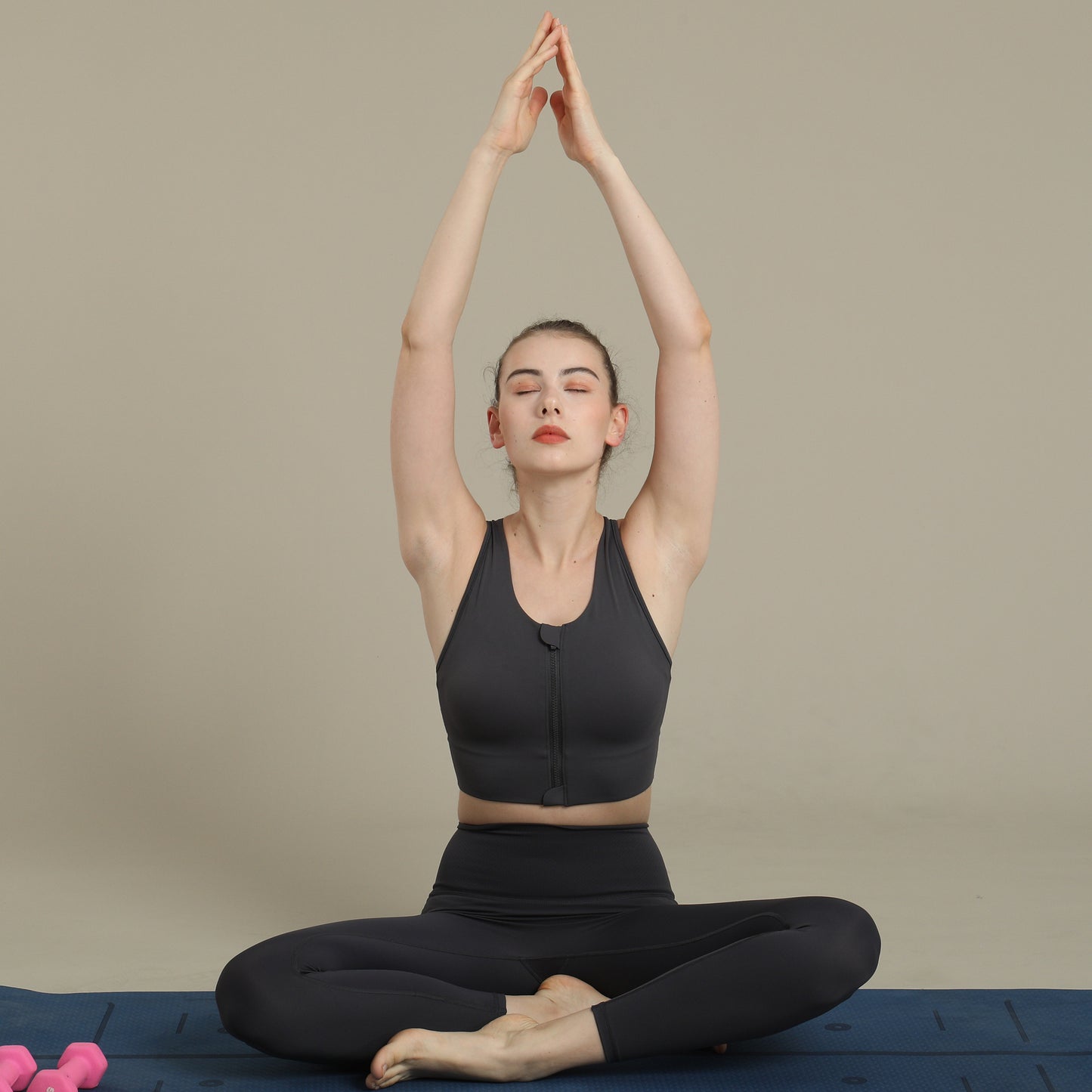 Women's Front-Zip Bra High Impact Full-Support.